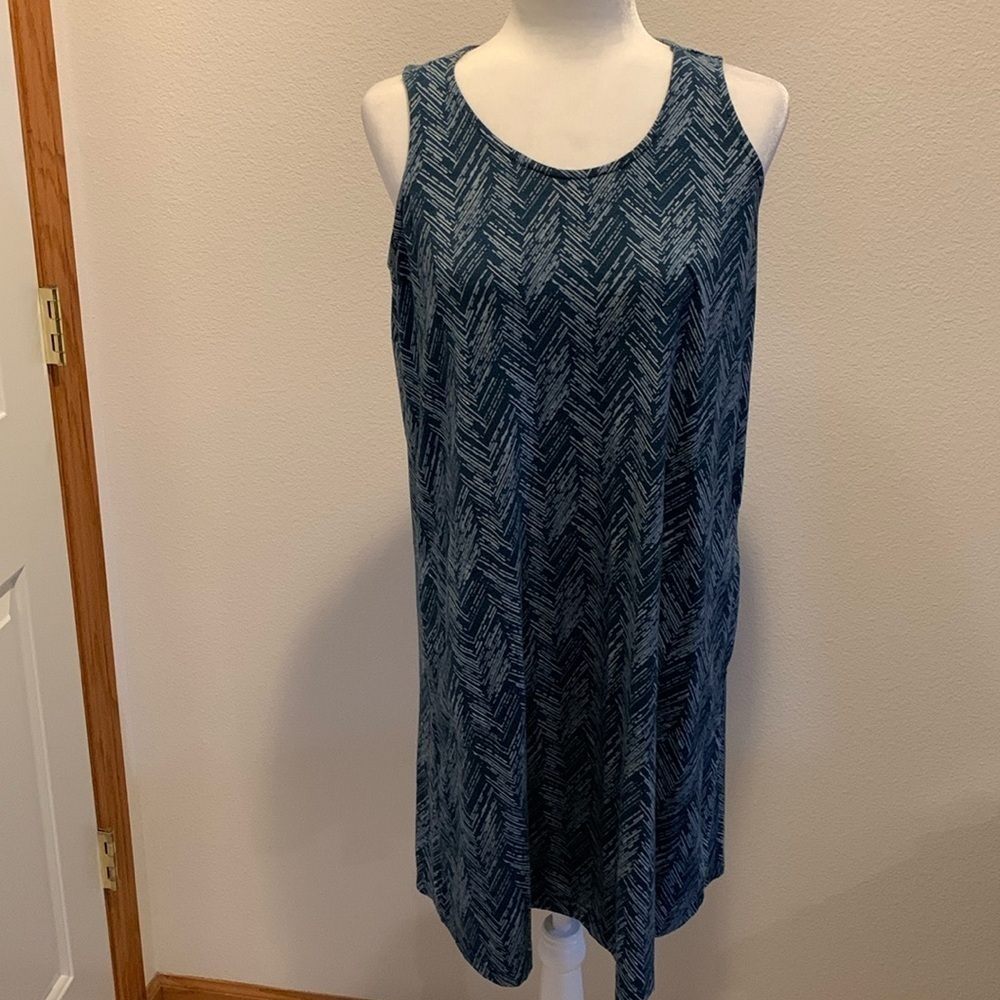 Midi Blue Womens Chevron Design slip on dress. Organic Cotton. Size Small.